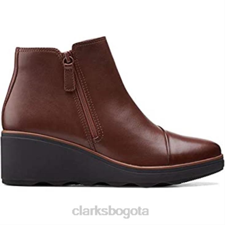 Clarks 0DX8L1201 botas clarks mahoga ny de cuero para mujer mazy eastham charol negro mujer cuero caoba