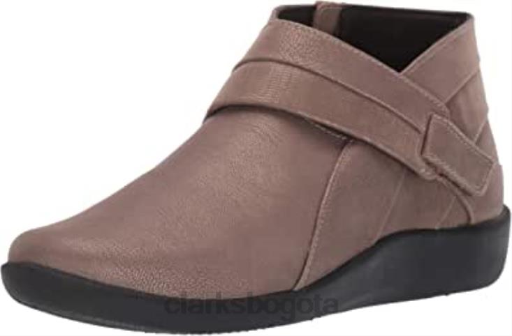 Clarks 0DX8L1289 Botín clarks sillian rani sintético metalizado peltre para mujer mujer peltre metálico sintético