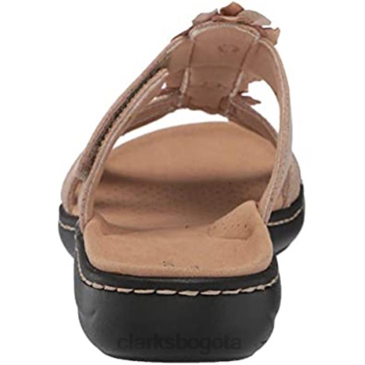 Clarks 0DX8L1366 sandalia plana mujer laurieann judi arena polipiel combi clarks mujer combi piel sintética arena