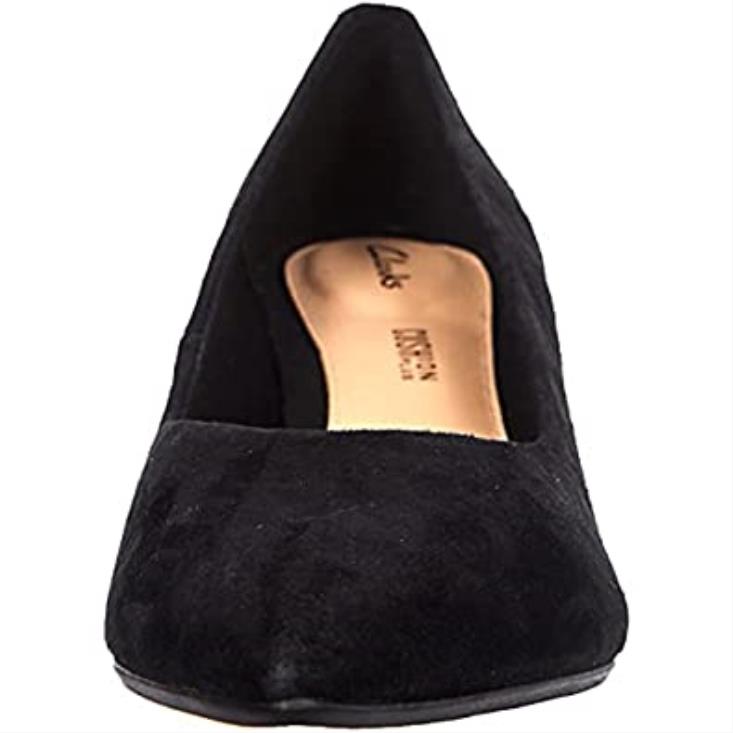 Clarks 0DX8L1480 Zapatos de tacón cerrados Clarks Laina 55 Court para mujer en negro mujer negro