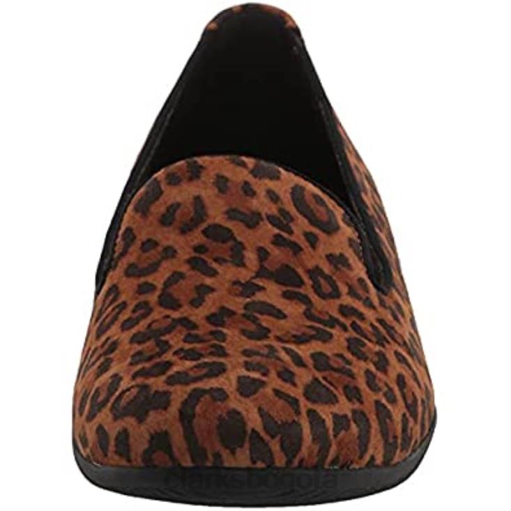 Clarks 0DX8L1570 Mocasines Clarks Sara Poppy para mujer con estampado de leopardo mujer estampado de leopardo