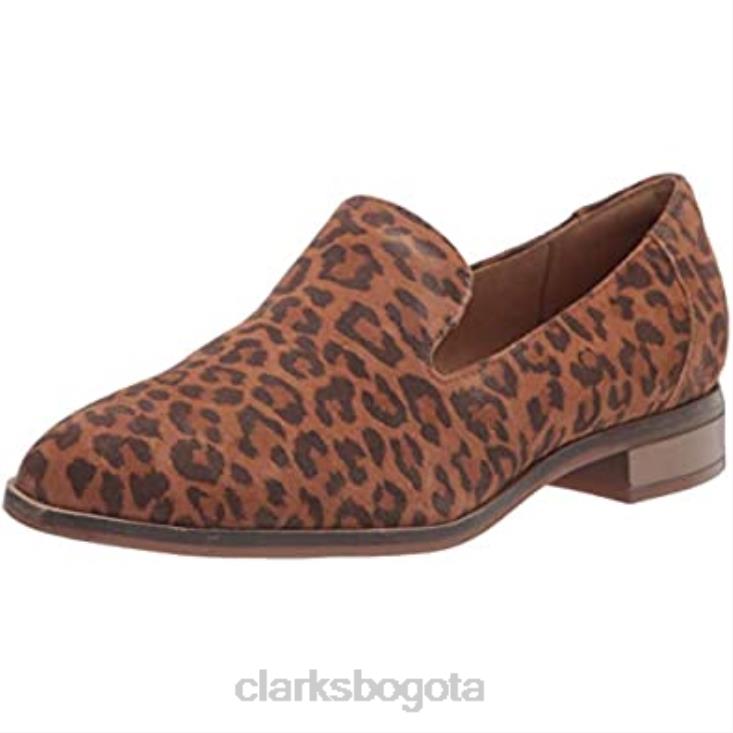 Clarks 0DX8L1703 mocasín clarks estilo conducción trish para mujer con estampado de leopardo marrón oscuro mujer estampado de leopardo marrón oscuro