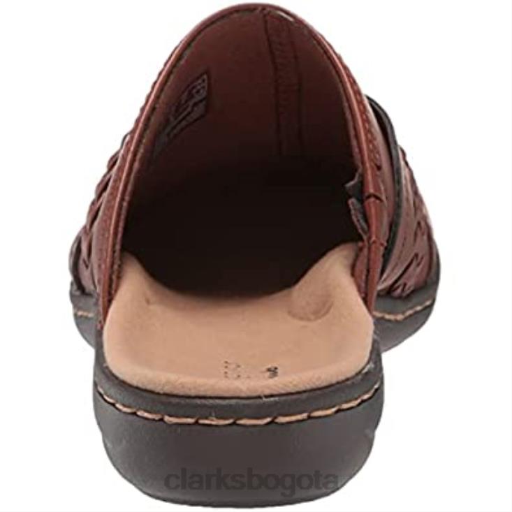 Clarks 0DX8L1906 Zueco Clarks Laurieann Step para mujer de piel color canela oscuro mujer cuero bronceado oscuro
