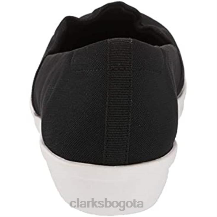 Clarks 0DX8L2202 Zapatilla Clarks Ayla Shine para mujer en tejido negro brillante mujer