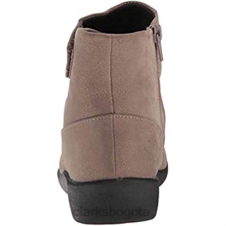Clarks 0DX8L2256 Bota de moda clarks sillian tana sintética peltre para mujer mujer peltre sintético