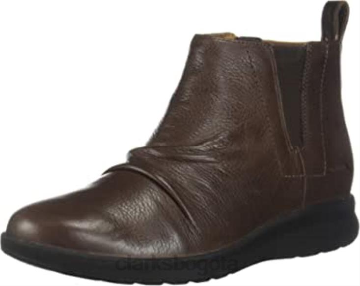 Clarks 0DX8L2582 botas holgadas un adorn de mujer marrones clarks mujer marrón