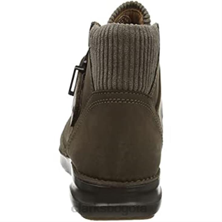 Clarks 0DX8L2699 Botas chukka medias Appley de Clarks de nobuk color topo para mujer mujer
