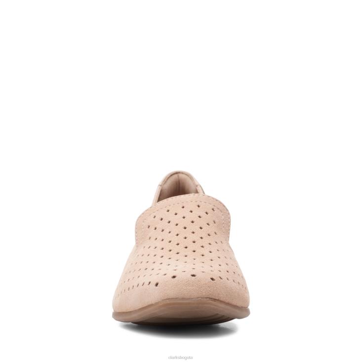 Clarks 0DX8L3356 gamuza arena juliet hayes clarks mujer gamuza arena