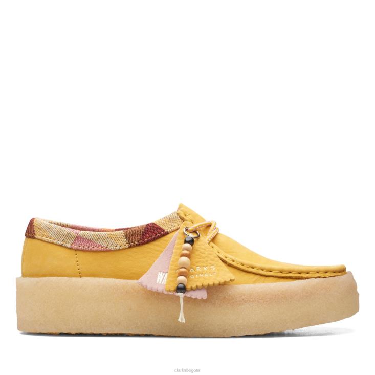 Clarks 0DX8L3379 taza clarks wallabee de nubuck amarillo bajo mujer nubuck amarillo