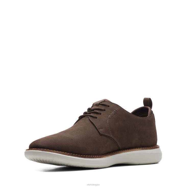Clarks 0DX8L3592 clarks brant low marrón oscuro hombres protuberancia de color marrón oscuro