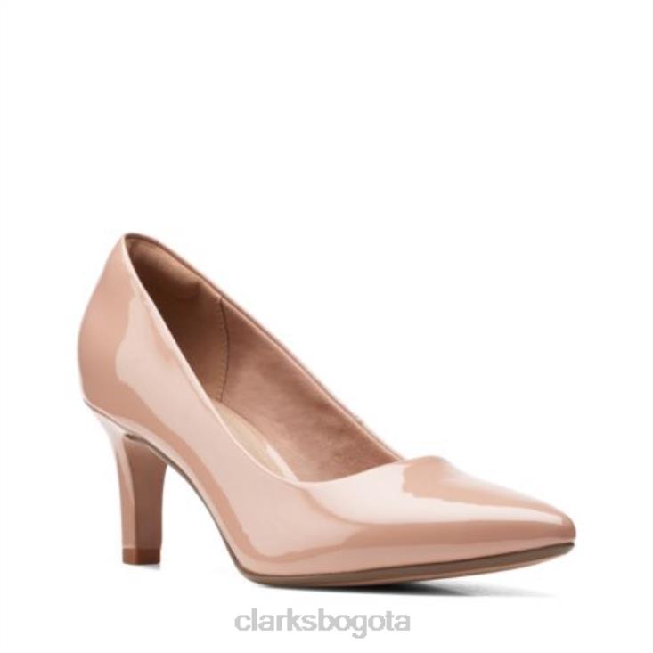 Clarks 0DX8L3877 illeana tulip clarks praliné charol sintético mujer praliné charol sintético
