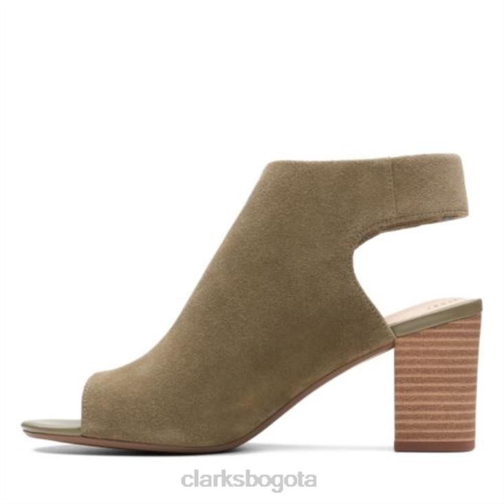 Clarks 0DX8L3881 clarks oliva deva campana mujer aceituna