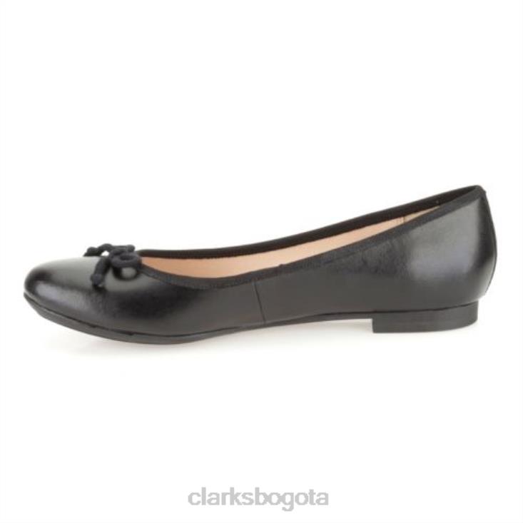 Clarks 0DX8L4083 paseo en carrusel clarks de cuero negro unisexo cuero negro