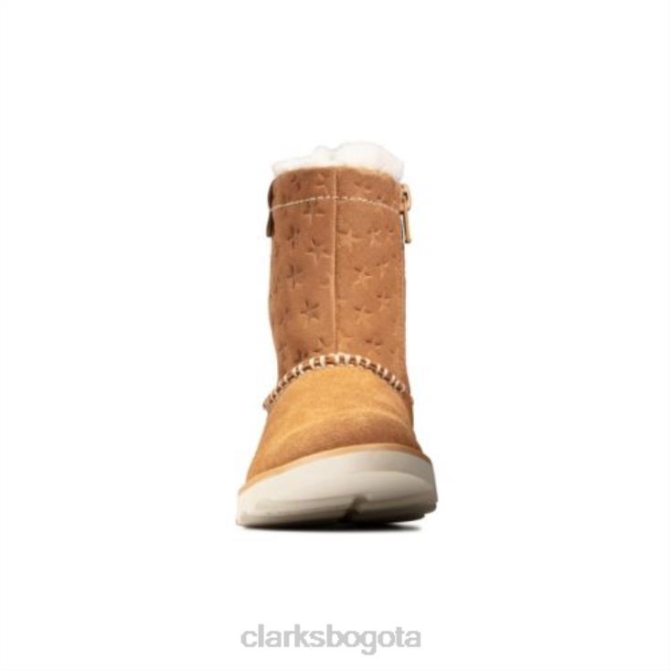 Clarks 0DX8L4554 clarks crown piper jnr f fit gamuza bronceada unisexo gamuza color canela