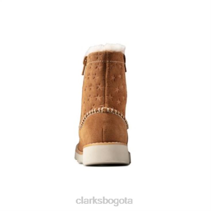 Clarks 0DX8L4554 clarks crown piper jnr f fit gamuza bronceada unisexo gamuza color canela