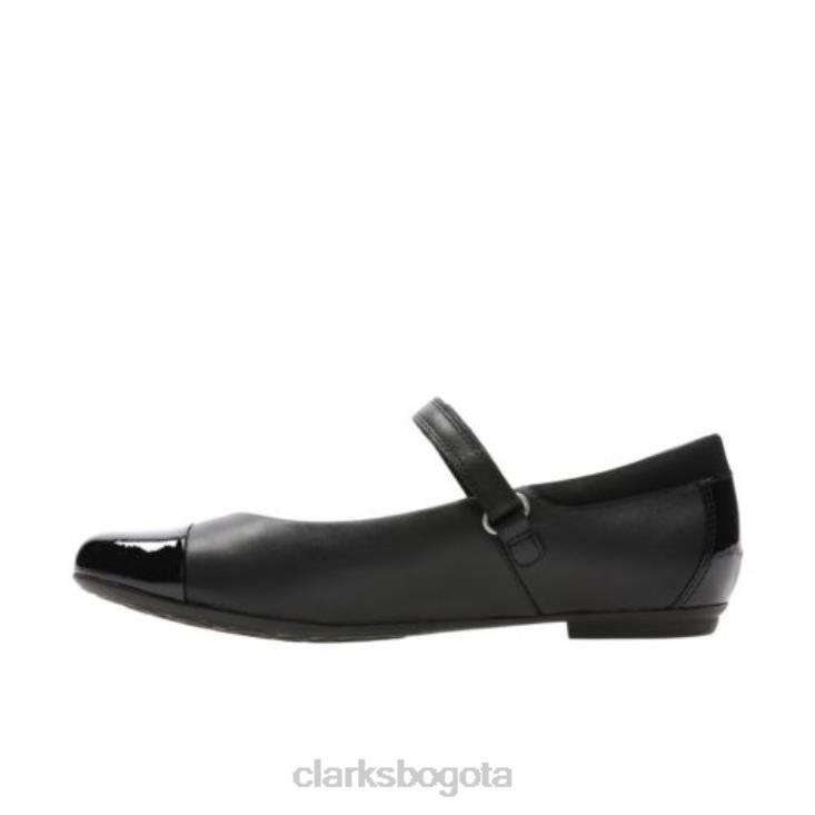 Clarks 0DX8L4744 clarks de cuero negro tizz talk jnr g fit unisexo cuero negro