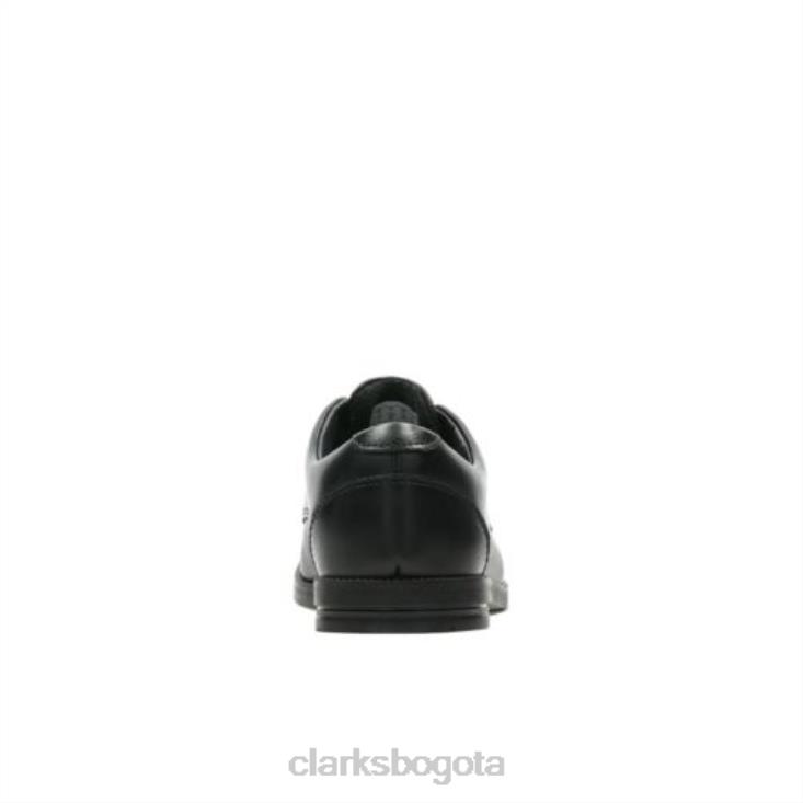 Clarks 0DX8L4904 clarks de cuero negro rufus edge jnr g fit niños cuero negro
