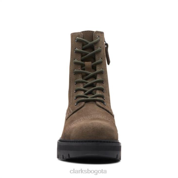 Clarks 0DX8L5303 gorra orianna gamuza oliva oscuro clarks gamuza oliva oscuro unisexo ante oliva oscuro