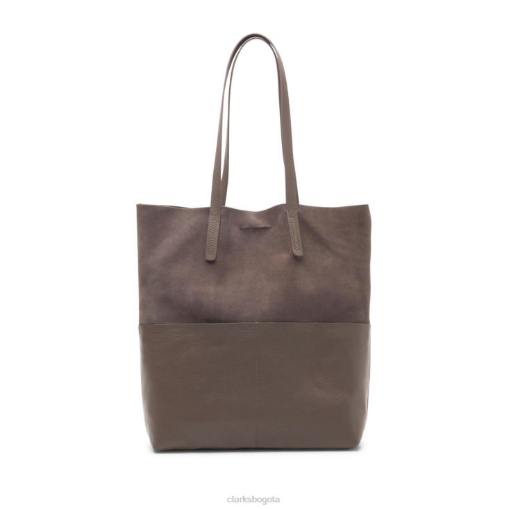 topo de color gamuza