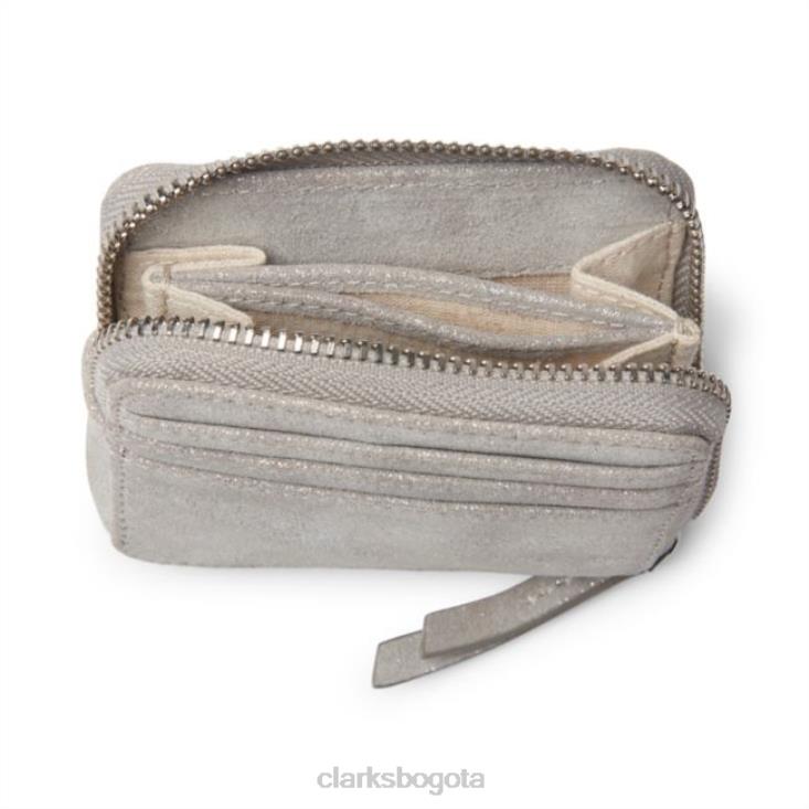 Clarks 0DX8L5396 gris metálico roslyn pequeños clarks grises metálicos accesorios gris metalizado