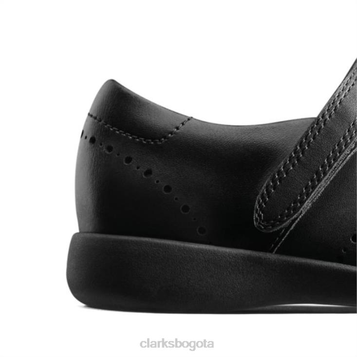 Clarks 0DX8L5839 grabado artesanal niño cuero negro clarks cuero negro unisexo cuero negro