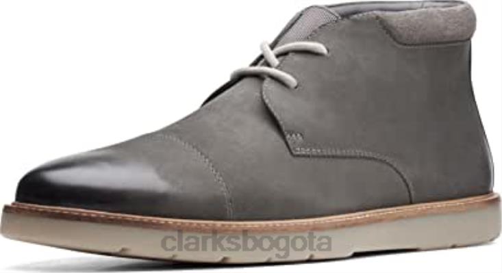 Clarks 0DX8L620 botas chukka grandtop de hombre de nobuk gris clarks hombres nubuck gris