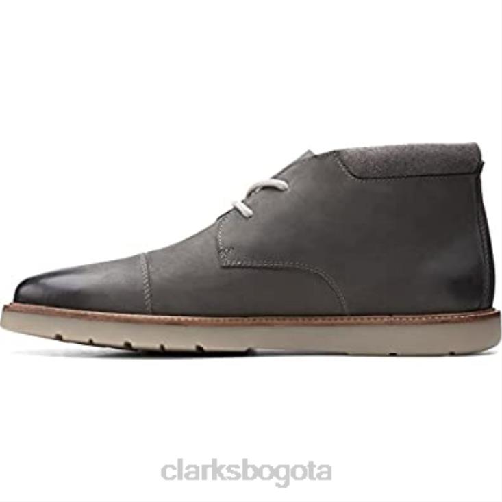 Clarks 0DX8L620 botas chukka grandtop de hombre de nobuk gris clarks hombres nubuck gris
