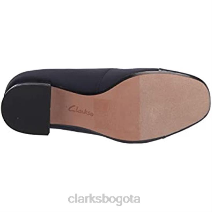 Clarks 0DX8L656 Zapatos de salón clarks marilyn sara combinados de charol azul marino para mujer mujer combi charol textil marino