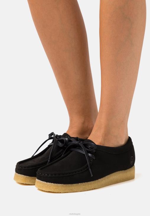 Clarks 0DX8L6937 Zapatos informales con cordones clarks wallabee negros unisexo negro