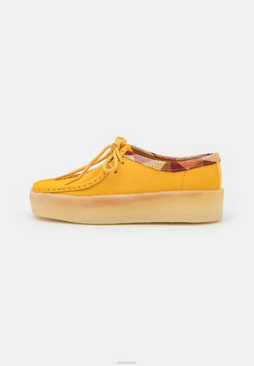 Clarks 0DX8L6947 mocasines clarks wallabee cup amarillos unisexo amarillo