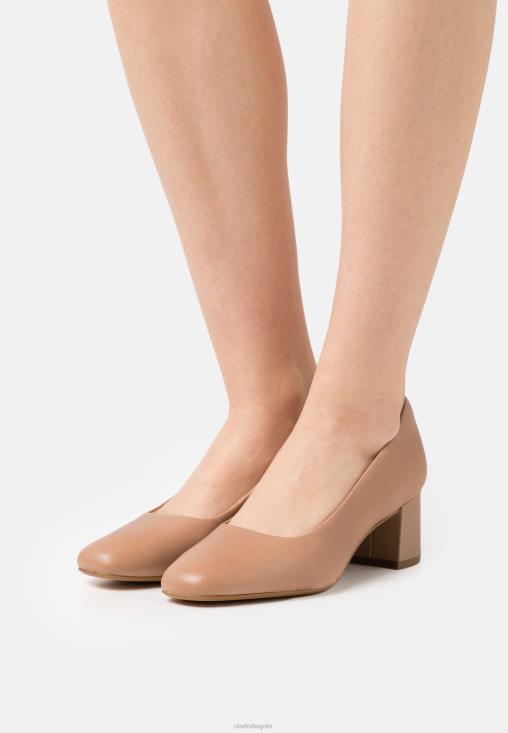 Clarks 0DX8L6966 tacones clasicos corte transparente praliné clarks unisexo almendra garapiñada