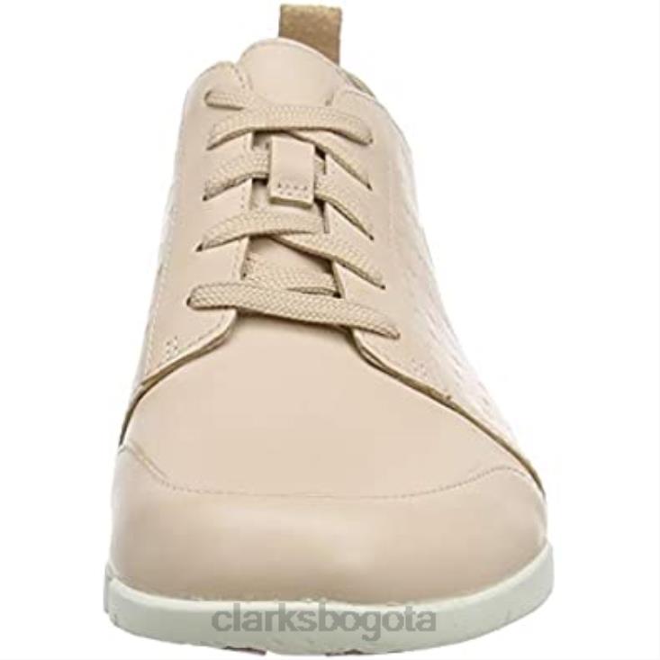 Clarks 0DX8L700 zapatilla de deporte de mujer triamelia edge de cuero rubor beige clarks mujer cuero rubor beige