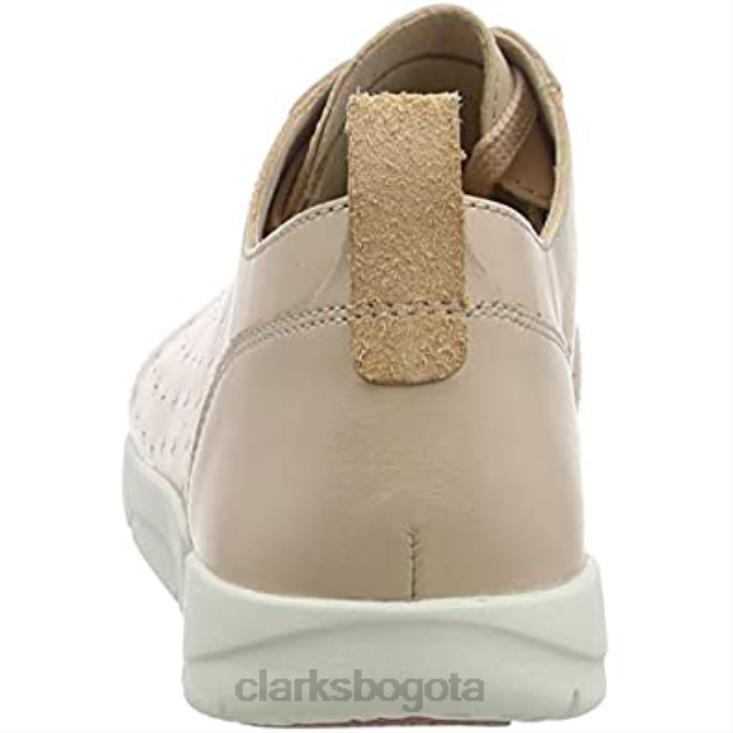 Clarks 0DX8L700 zapatilla de deporte de mujer triamelia edge de cuero rubor beige clarks mujer cuero rubor beige