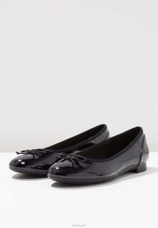 Clarks 0DX8L7056 bailarinas clarks couture floral negras unisexo negro