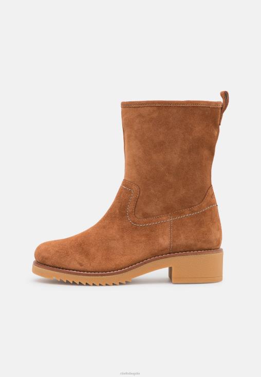 Clarks 0DX8L7089 Botines clásicos eden mid hi en tostado oscuro de Clarks unisexo bronceado oscuro
