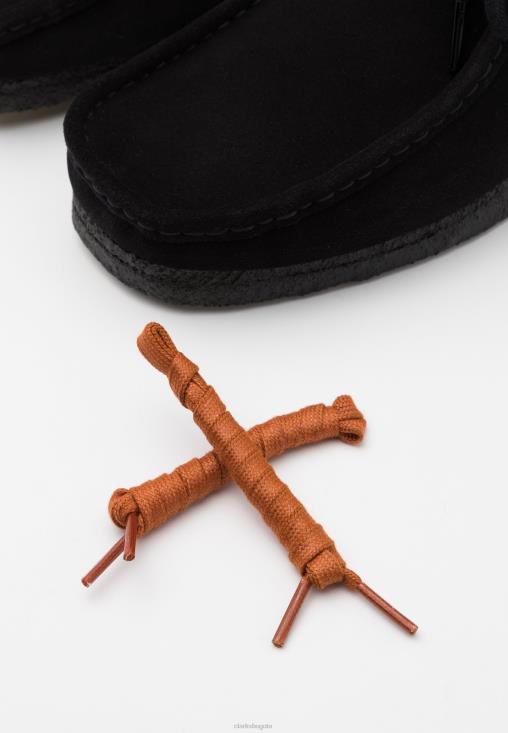 Clarks 0DX8L7140 clarks wallabee negro casual con cordones unisexo negro