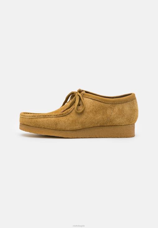 Clarks 0DX8L7141 wallabee casual con cordones clarks oak unisexo roble