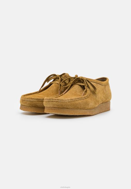 Clarks 0DX8L7141 wallabee casual con cordones clarks oak unisexo roble