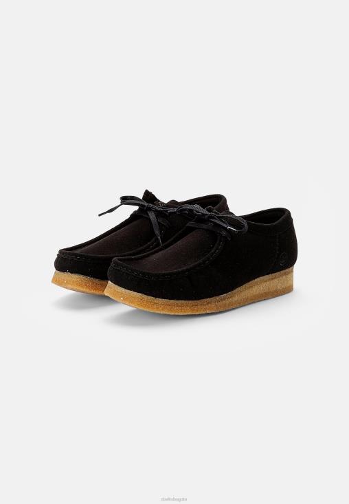 Clarks 0DX8L7144 zapatos casuales con cordones clarks wallabee veganos negros unisexo vegano negro