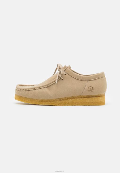 Clarks 0DX8L7146 clarks wallabee casual con cordones arena unisexo arena