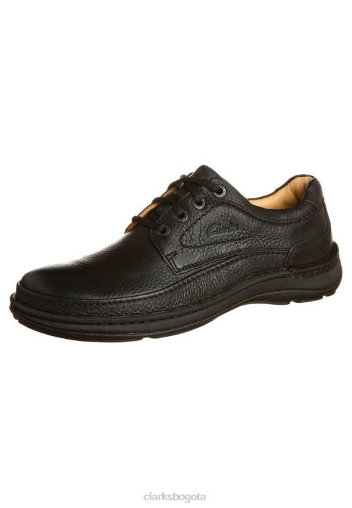 Clarks 0DX8L7160 clarks negros naturaleza tres zapatos casuales con cordones unisexo negro