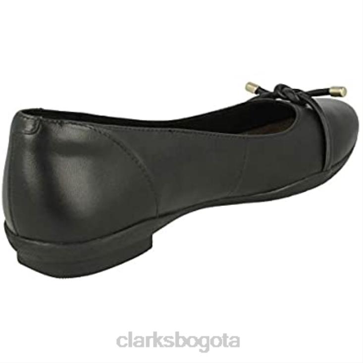 Clarks 0DX8L994 Zapatos de salón anchos clarks neenah poppy mujer negro mujer negro
