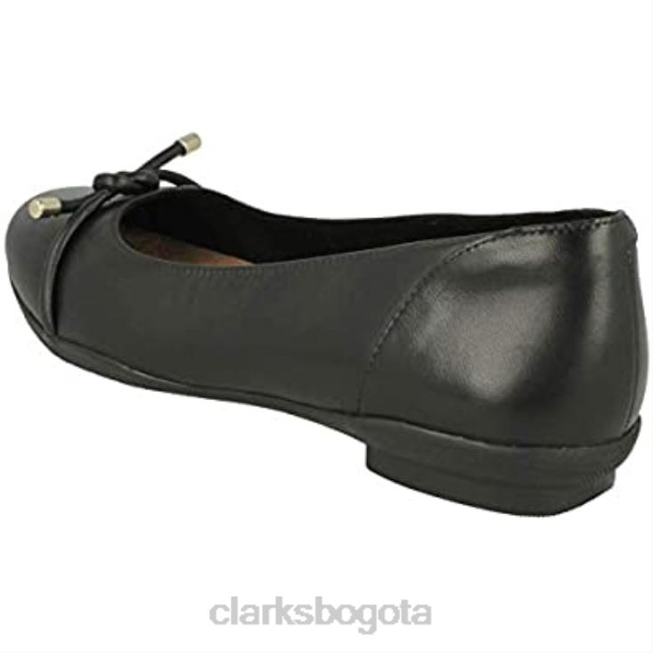 Clarks 0DX8L994 Zapatos de salón anchos clarks neenah poppy mujer negro mujer negro