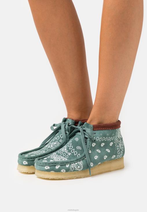 Clarks 0DX8L6938 clarks wallabee casual cordones verde unisexo verde