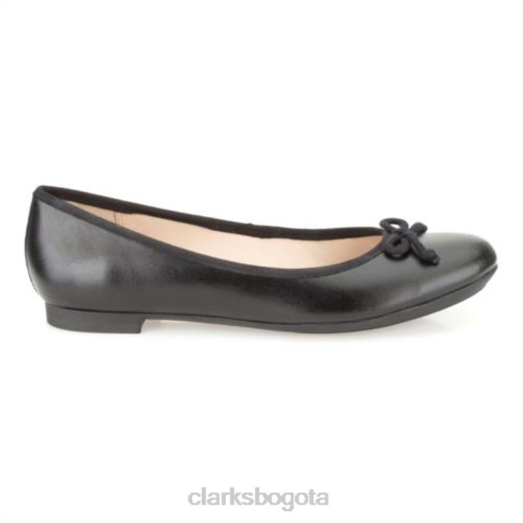 Clarks 0DX8L4083 paseo en carrusel clarks de cuero negro unisexo cuero negro