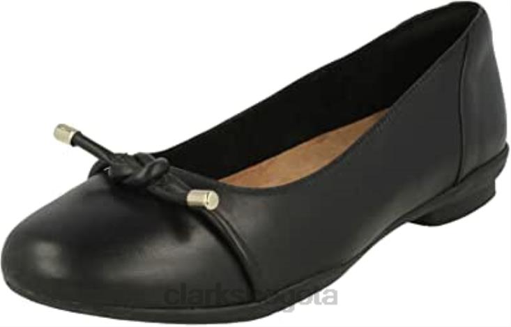 Clarks 0DX8L994 Zapatos de salón anchos clarks neenah poppy mujer negro mujer negro